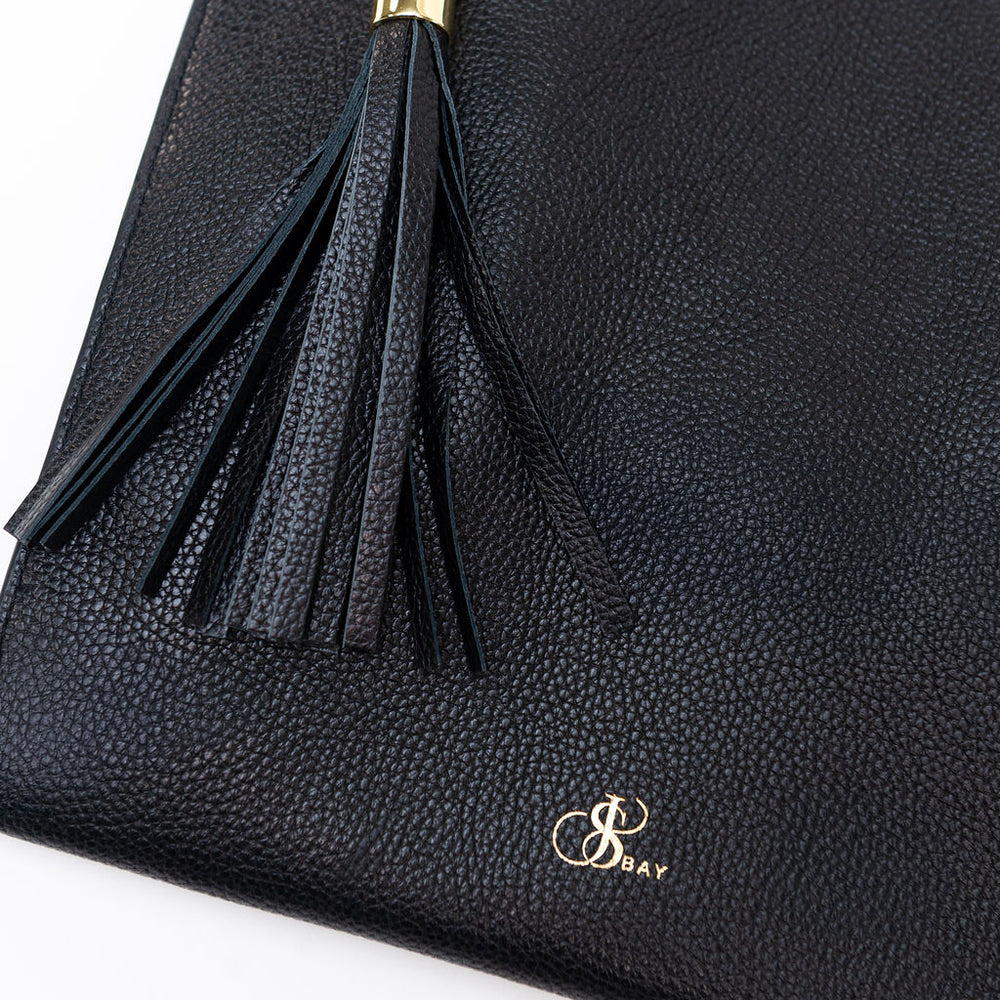 
                  
                    Bay Tote
                  
                